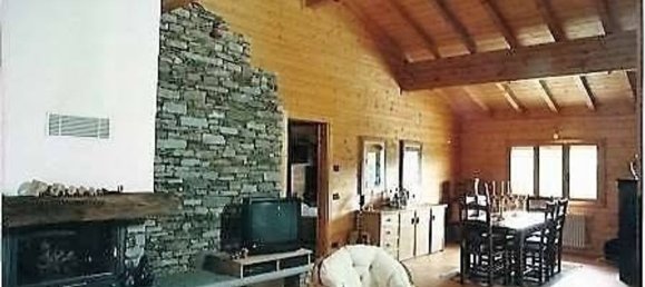 2 bedrooms House in Pisano, Italy No. 150449 10