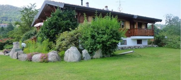 2 bedrooms House in Pisano, Italy No. 150449 3