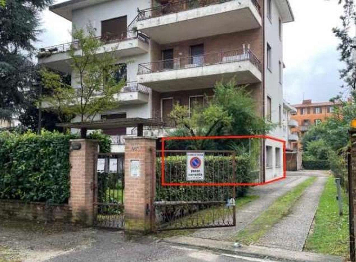 2-salle Appartement à Vicenza, Italy No. 285156