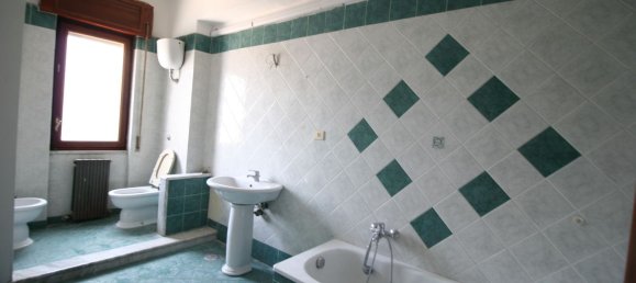 5 bedrooms Apartment in Benevento, Italy No. 318659 12