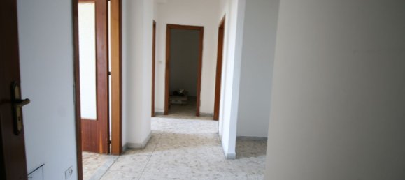 5 bedrooms Apartment in Benevento, Italy No. 318659 17
