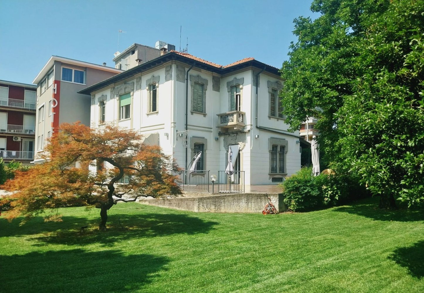 5 غرف نوم فيلا في Gerenzano, Italy رقم 391405