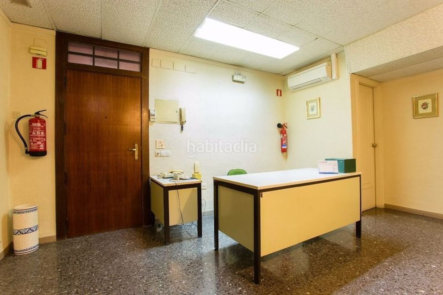 140m² Office in Castellon de la Plana, Spain No. 116918