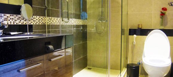 2 bedrooms Condo in Pattaya, Thailand No. 689 4