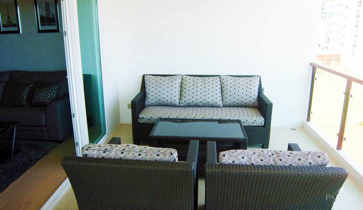 2 bedrooms Condo in Pattaya, Thailand No. 689