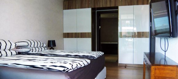 2 bedrooms Condo in Pattaya, Thailand No. 689 7