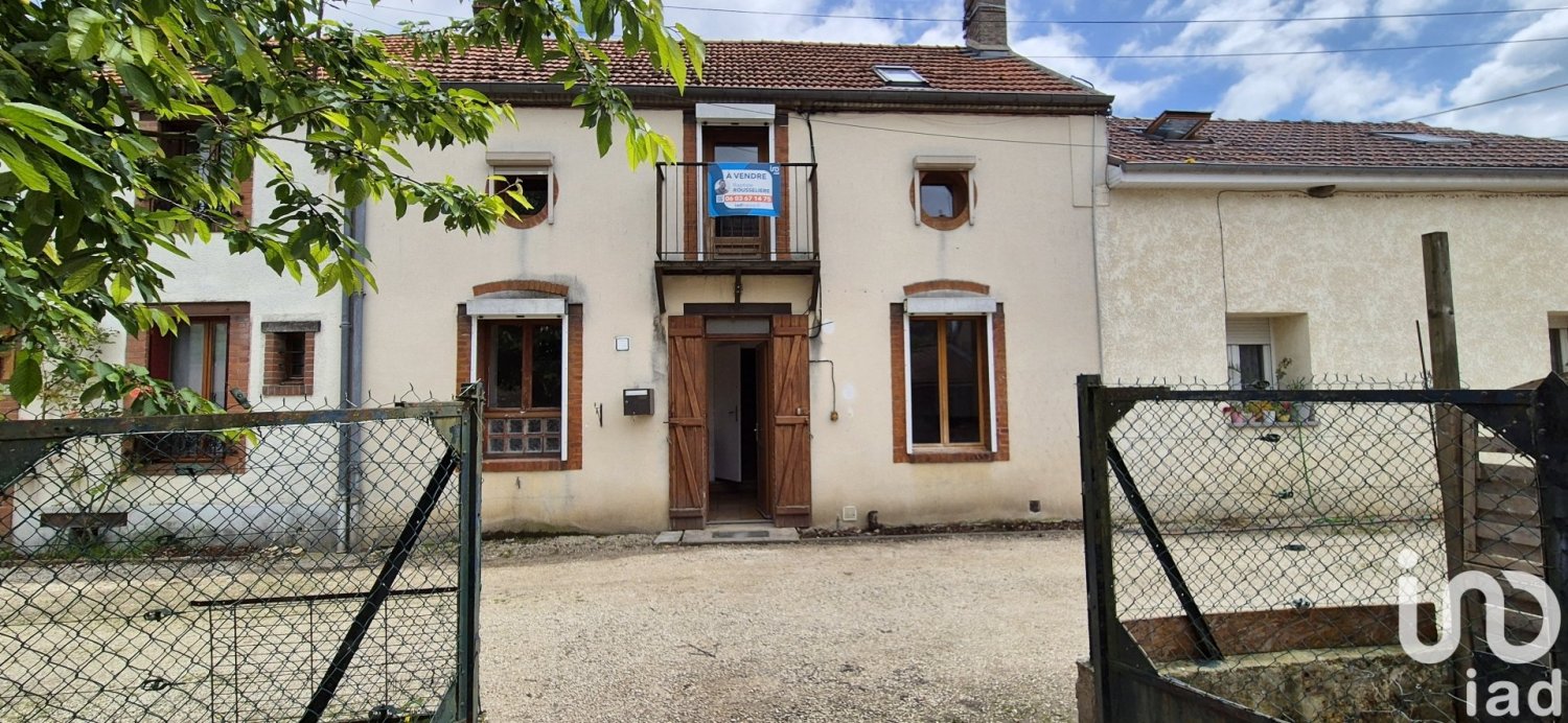 2 chambres Maison de ville à Crugny, France No. 152157