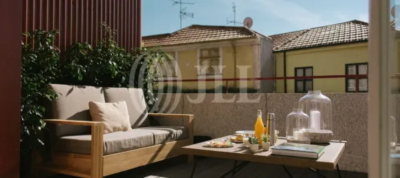 438m² Building in Porto, Portugal No. 54222 6