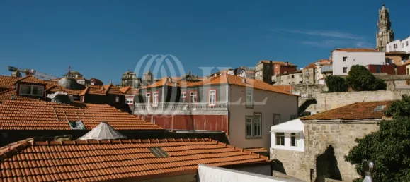 438m² Building in Porto, Portugal No. 54222 23