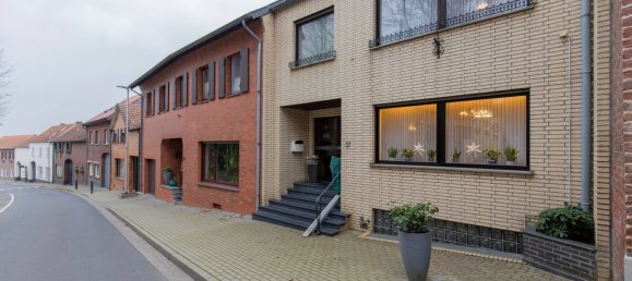 Casa de 4 habitaciónes en Heinsberg, Germany No. 169083 3