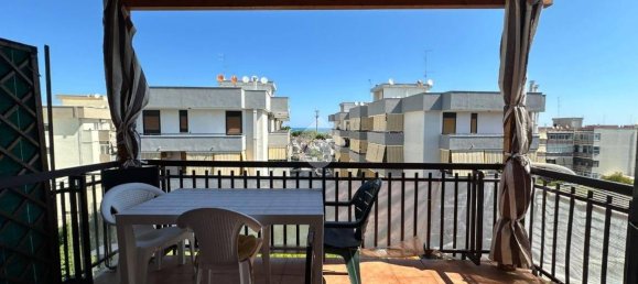 Apartamento de 4 dormitorios en Bari, Italy No. 267713 27