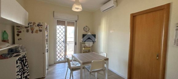 Apartamento de 4 dormitorios en Bari, Italy No. 267713 10