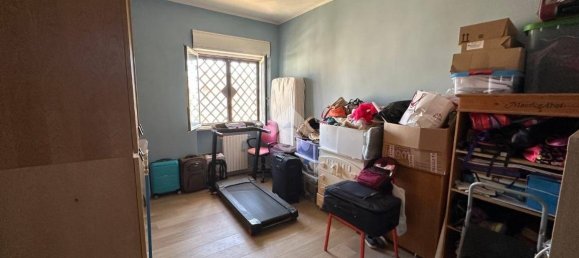 Apartamento de 4 dormitorios en Bari, Italy No. 267713 24