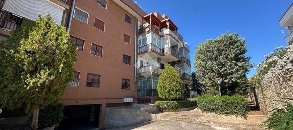 Apartamento de 4 dormitorios en Bari, Italy No. 267713 39