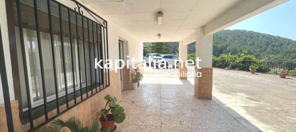 3 bedrooms House in Valencia, Spain No. 154451 5