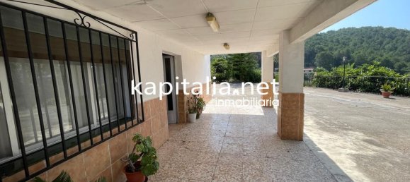 3 bedrooms House in Valencia, Spain No. 154451 12