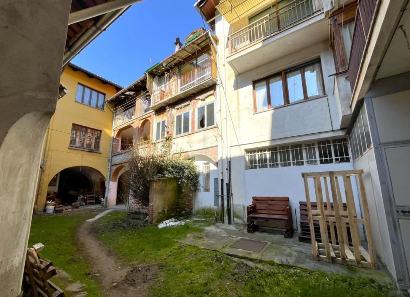 5 rooms Apartment in Sagliano Micca, Italy No. 52381
