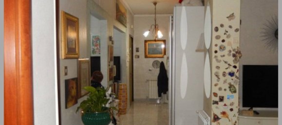 3 Schlafzimmer Wohnung in Casoria, Italy, Nr. 335934 21