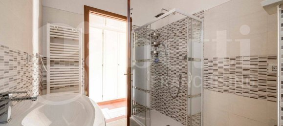 2 bedrooms Apartment in Gubbio, Italy No. 305613 21