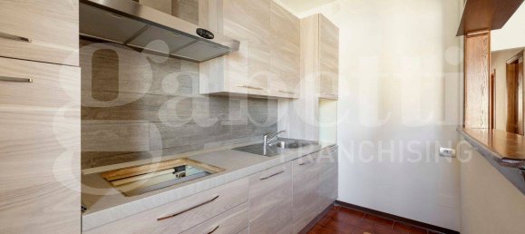 2 bedrooms Apartment in Gubbio, Italy No. 305613 16