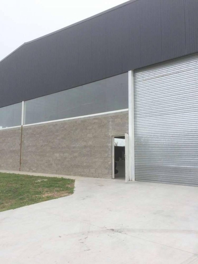 10000m² Commercial property in Moreno, Argentina No. 30061