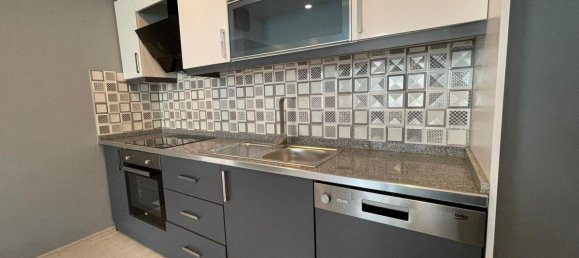 Недвижимость с 2 комнатами в Стамбул, Турция № 21140 10