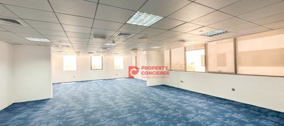 Oficina en Dubai Investment Park, UAE 1301 m² No. 42561 3