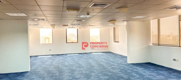 Oficina en Dubai Investment Park, UAE 1301 m² No. 42561 2