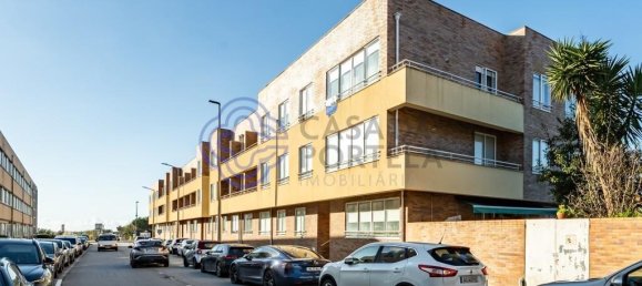 3 rooms Apartment in Madalena, Portugal No. 301671 2