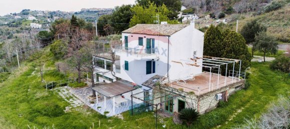 11 rooms Villa in Vasto, Italy No. 41863 13