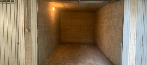 Garaje en Brugherio, Italy 15 m² No. 93966 4