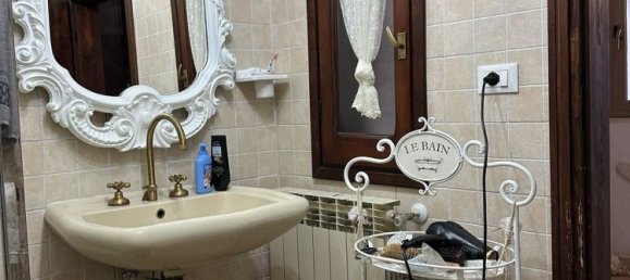 Casa de 5 habitaciónes en Tornimparte, Italy No. 290384 29