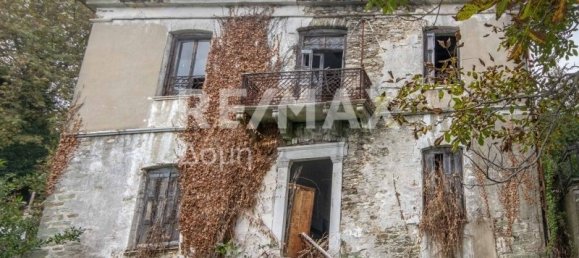 366m² Commercial property in Mouresi, Greece No. 758 18