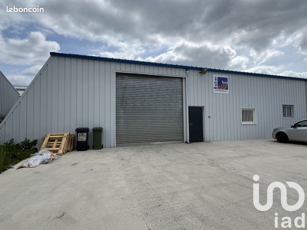 Gebäude in Villiers-en-Lieu, France 259m², Nr. 230812