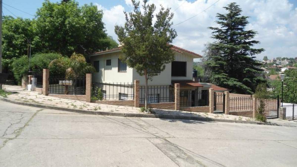 440m² Commercial property in Cordoba, Argentina No. 27709