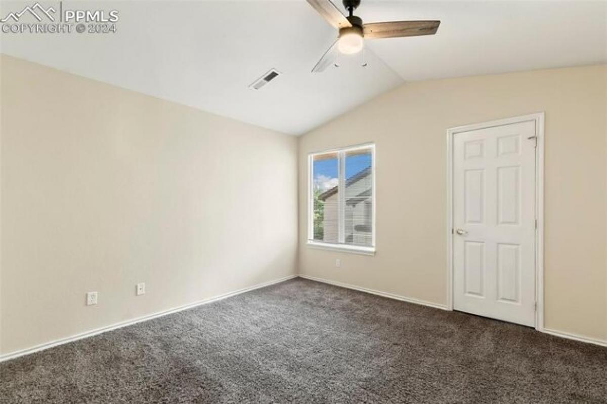 Дом с 3 спальнями в Колорадо Спрингс, США № 384077