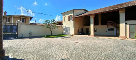 6 rooms House in Travagliato, Italy No. 305262 4
