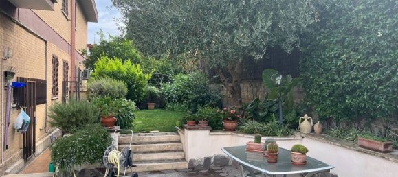 4 bedrooms Villa in Rome, Italy No. 334949 4
