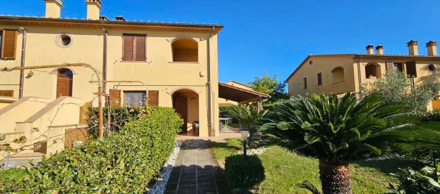 6-salle Appartement à Montescudaio, Italy No. 269394