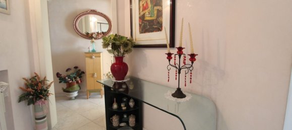 3-Zimmer Wohnung in Trani, Italy, Nr. 80056 3