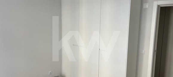 3 bedrooms Apartment in Lisbon, Portugal No. 10776 8