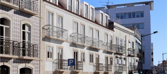 3 bedrooms Apartment in Lisbon, Portugal No. 10776 9