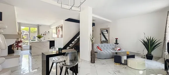 3 bedrooms House in Villabe, France No. 320724 2