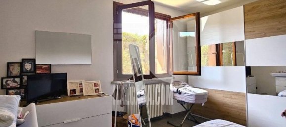 3 Schlafzimmer Wohnung in Curtatone, Italy, Nr. 329818 12