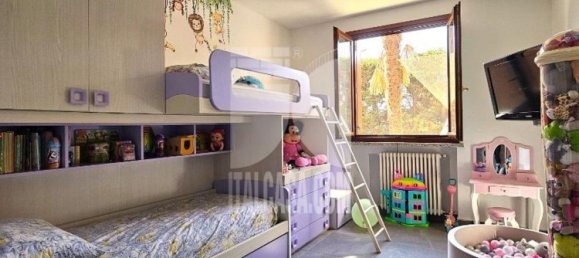 3 Schlafzimmer Wohnung in Curtatone, Italy, Nr. 329818 9