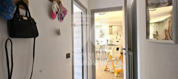 3 Schlafzimmer Wohnung in Curtatone, Italy, Nr. 329818 17