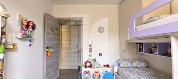 3 Schlafzimmer Wohnung in Curtatone, Italy, Nr. 329818 10
