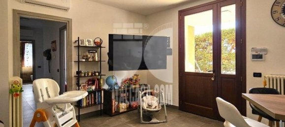 3 Schlafzimmer Wohnung in Curtatone, Italy, Nr. 329818 4