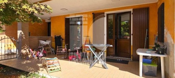 3 Schlafzimmer Wohnung in Curtatone, Italy, Nr. 329818 3