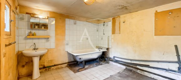 2 bedrooms House in Romilly-sur-Andelle, France No. 323127 10